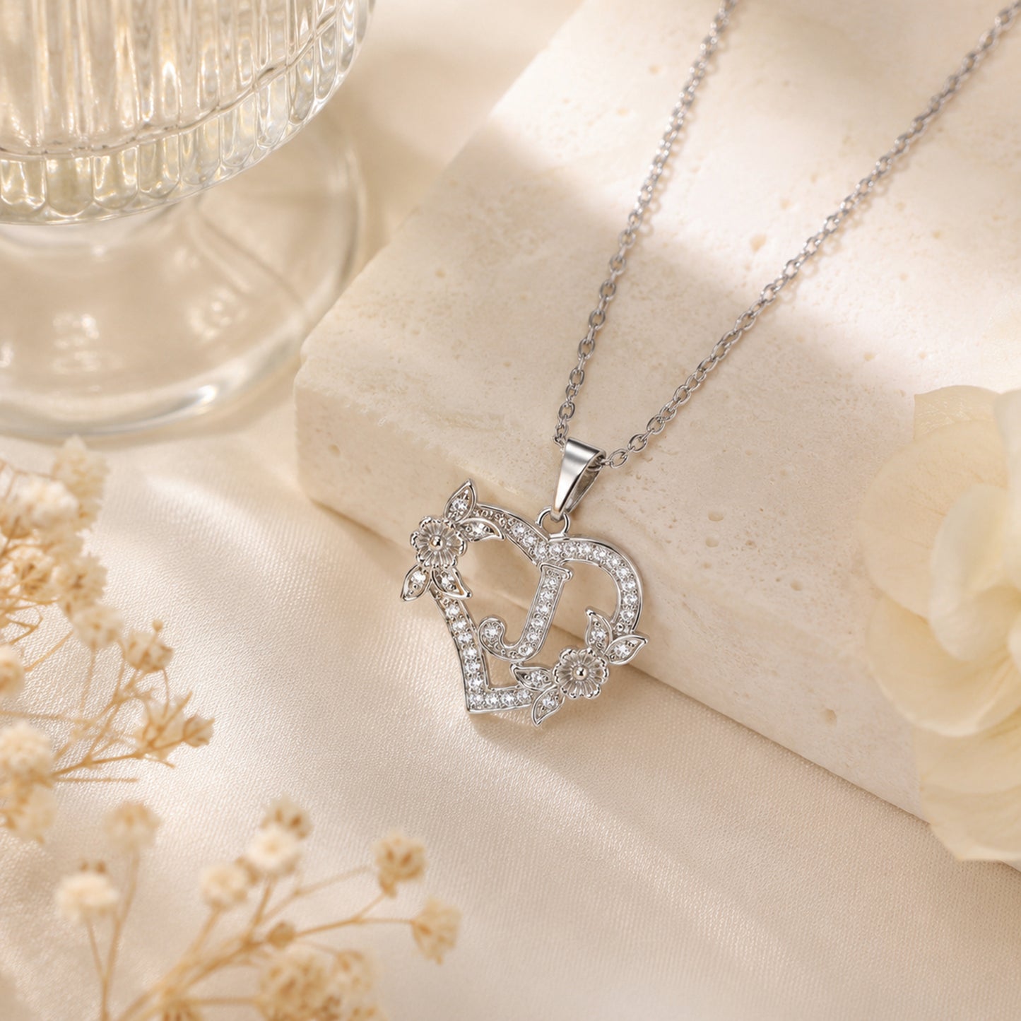 To My Wife-Customized heart-shaped diamond necklace with the first letter of the name-A84086